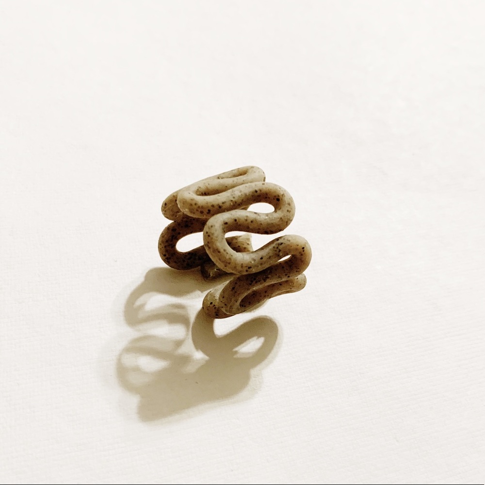 Clay ring